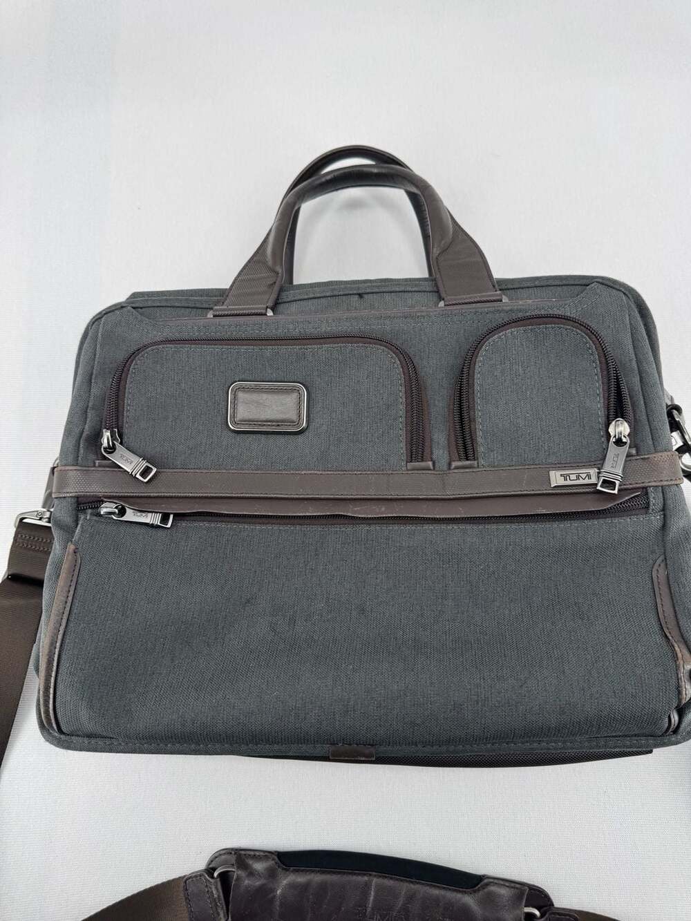 Tumi Alpha 3 Expandable Organizer Laptop Brief Anthracite